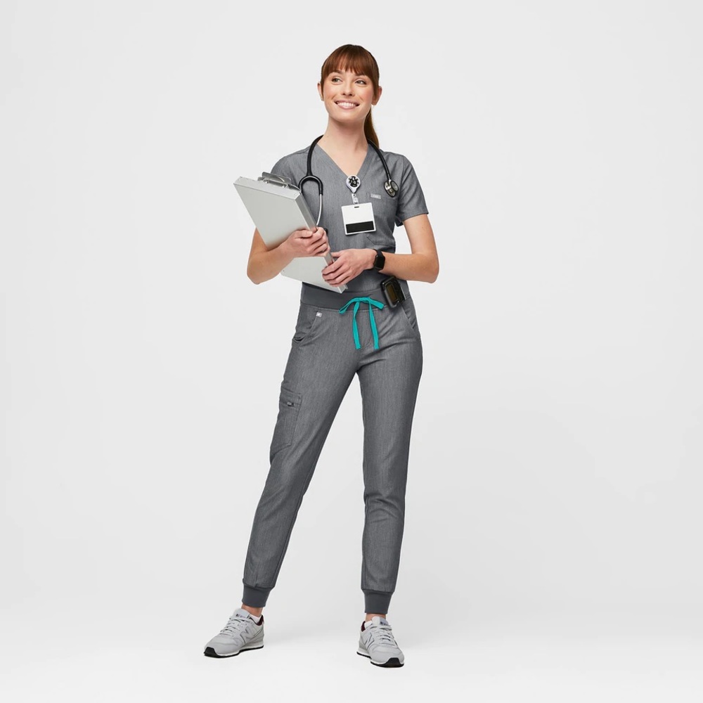 Figs SET Womens XS Graphite Zamora Jogger pants and Three pocket top